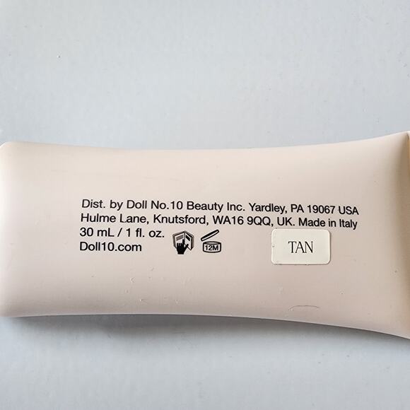 Doll 10 HydraGel Foundation Tan New - Picture 1 of 3